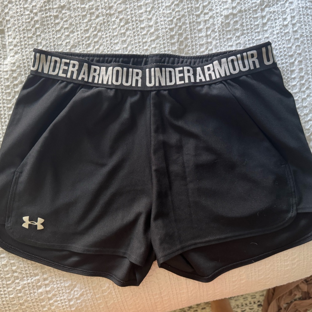 Under Armour Black Athletic Shorts Lightweight Elastic Waistband